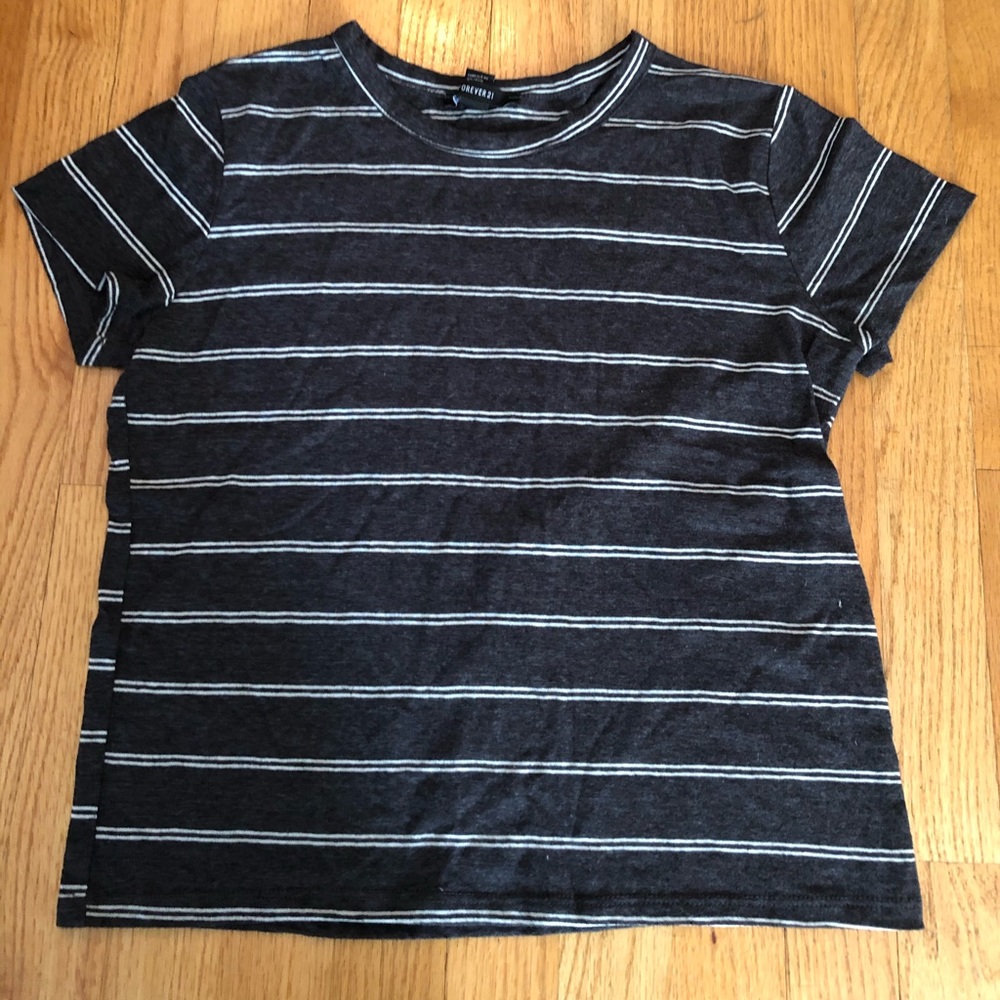 Forever 21 T-shirt